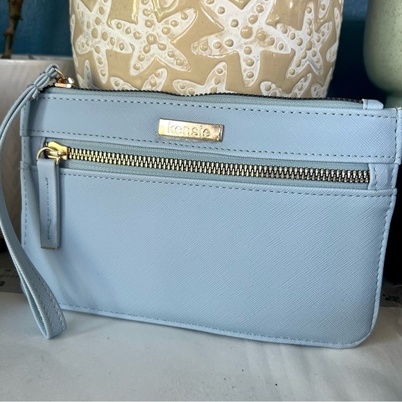 Kenzielight Wristlet Gold Hardware - Picture 1 of 9